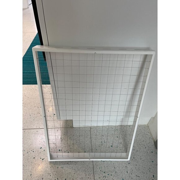 Airplantman Air Plant Rectangular Metal Frame White Modern 18 x 24 - Picture 6 of 8